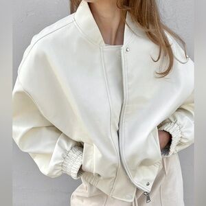 OAK + FORT OVERSIZED VEGAN LEATHER BOMBER